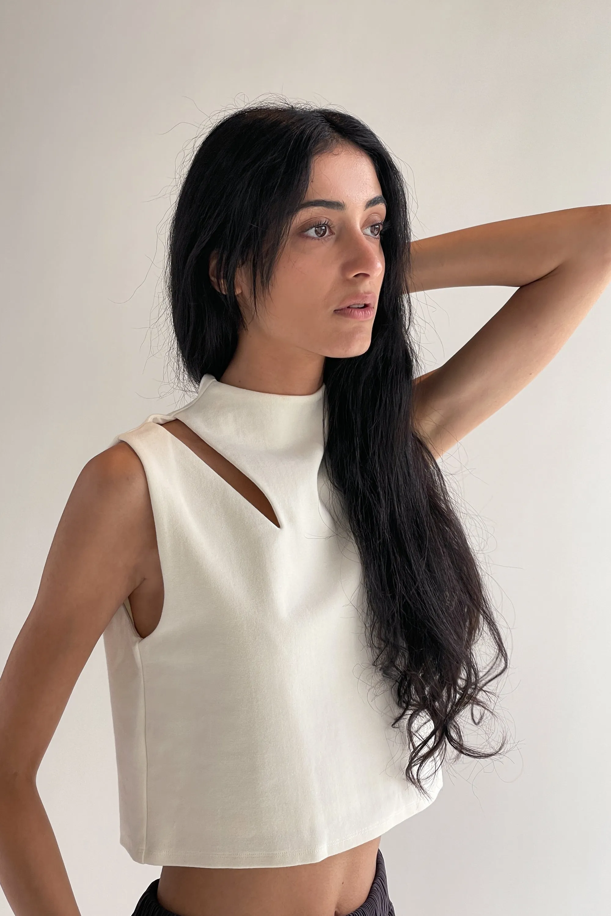 MOCKNECK WITH SLIT
